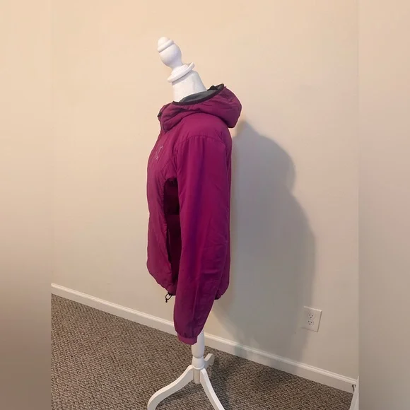 Arcteryx Women's Fuchsia 2010 Vintage Atom LT Hoody Size 8-10 Medium - Picture 3 of 15